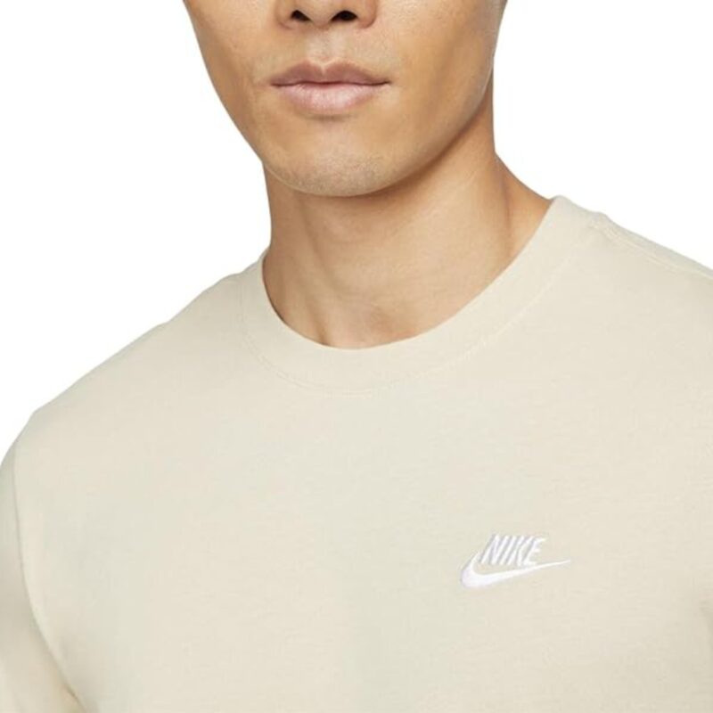 Nike Sportswear T-Shirt Manches Courtes